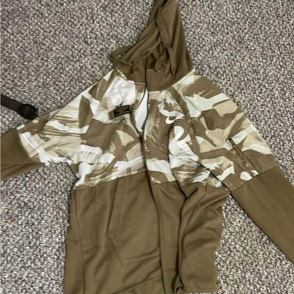 Nike sweatsuit excellent condition